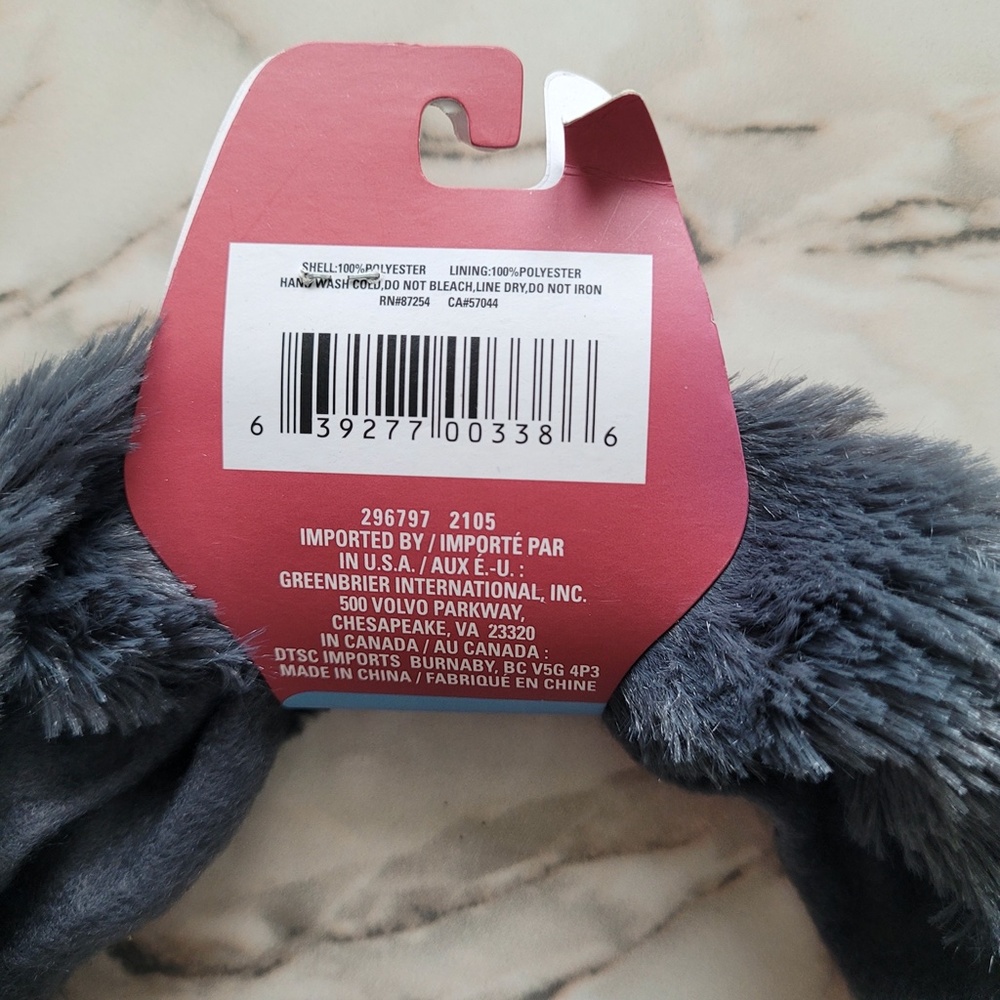 JUNCTURE Faux‎ Fur Grey Muffler Circle Infinity Scarf NWT - Picture 6 of 10